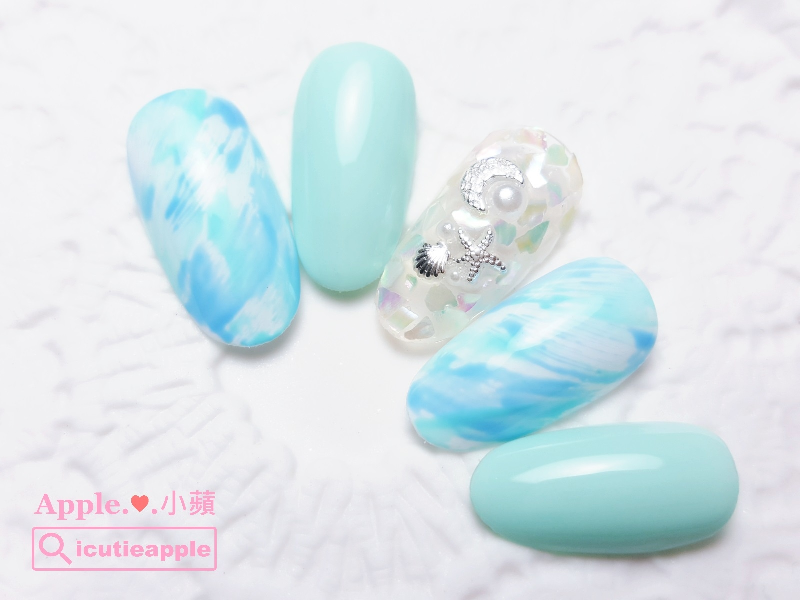 【美甲彩繪】萌樂園小劇場的繽紛指彩 ❤ 大森鑽石甲油膠 & 粉雕的設計應用