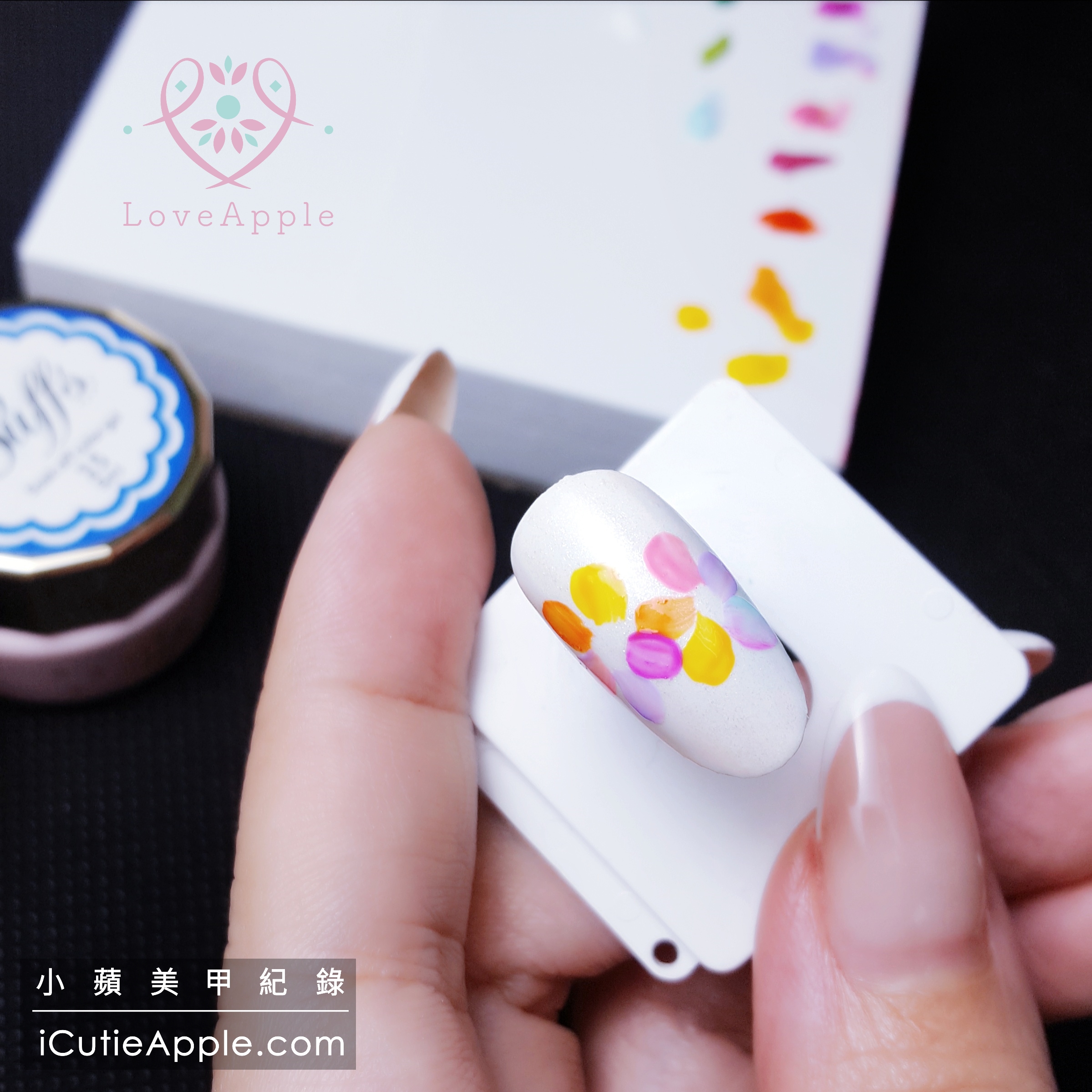 【美甲彩繪】預告繽紛季節的來臨:雙層花卉指彩運用 ❤ Puffs Gel泡芙彩膠新色與新品開箱