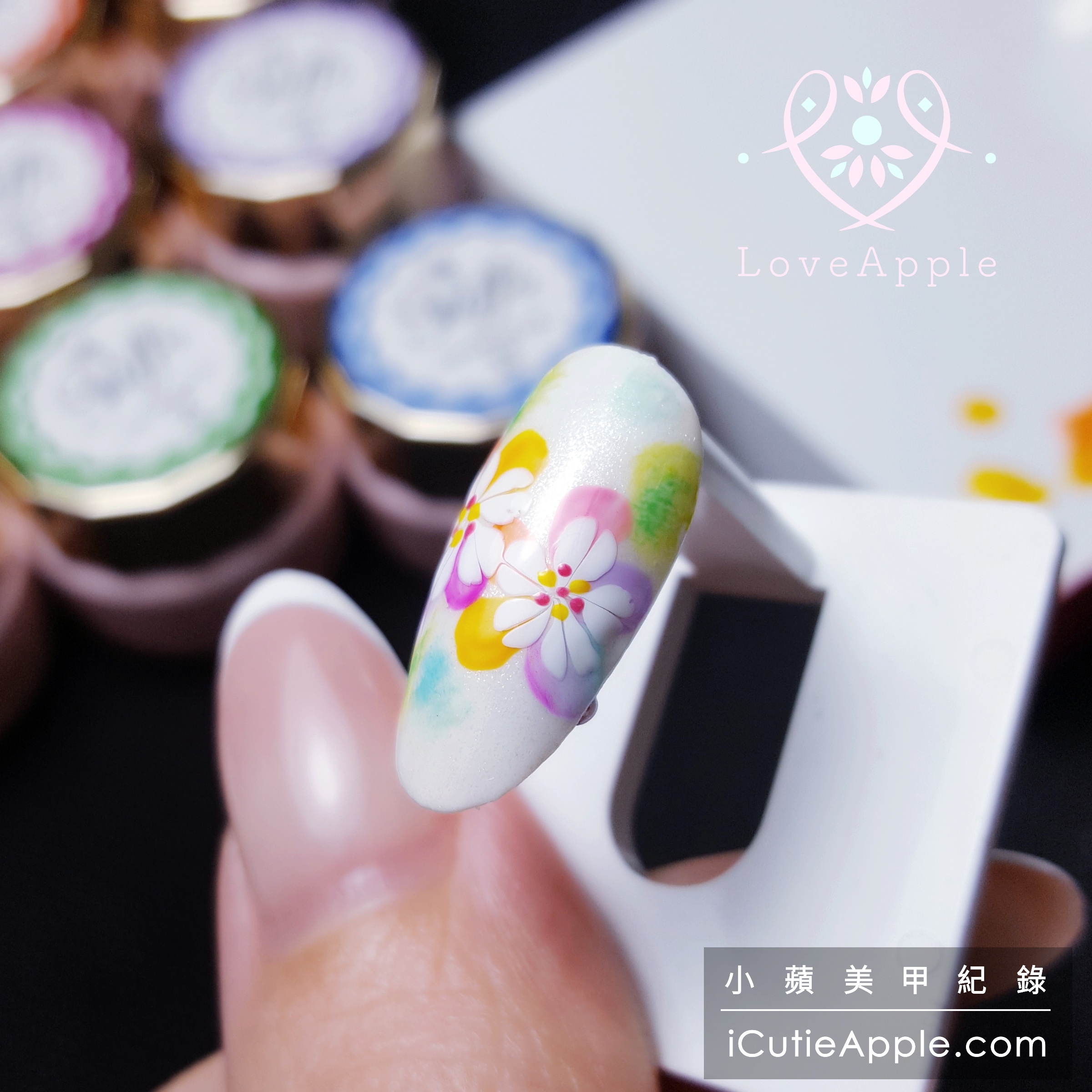 【美甲彩繪】預告繽紛季節的來臨:雙層花卉指彩運用 ❤ Puffs Gel泡芙彩膠新色與新品開箱